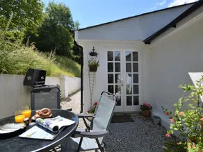 Ferienhaus mit Garten - Image 2