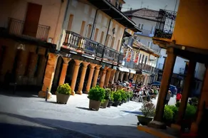 Apartment on Riaza’s Plaza Mayor with Balcony and Church Views - Image 4