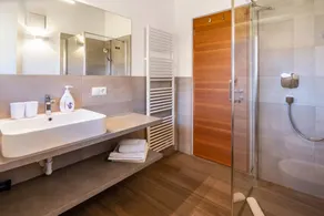 Apartment 'Hausergut Bonita 2' with Mountain View, Shared Garden and Wi-Fi - Image 5