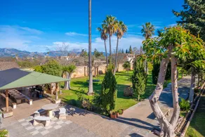 Villa with garden, private pool & terrace - Image 5