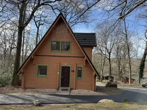 Cottage with sauna, pool & garden - Image 2