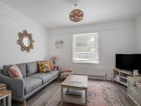 Children-friendly cottage with garden | Beach view | Pets are welcome - Image 4