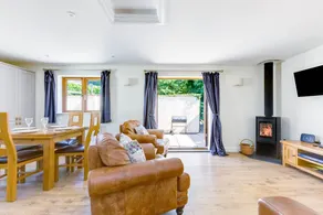 Fully equipped beautiful cottage with garden | Pets are welcome - Image 5
