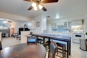 Near Airport & Dtwn: Breezy Fresno Home! - Image 2