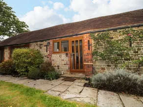 Cottage with garden - Image 3