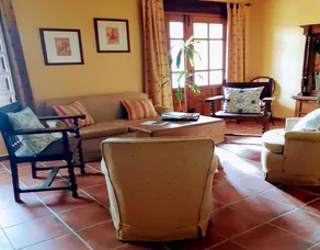 House with BBQ, terrace & private pool | Mountain view | Good for workation - Image 4