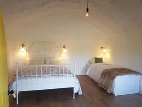 Hobbit-Style Holiday Rental with Stunning Gardens in Castlebar, Mayo, Ireland - Image 2