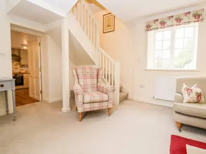 Cottage with garden & barbecue - Image 4