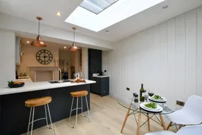 Cottage with garden - Image 4