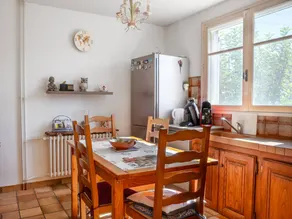 Charmant appartement convivial et familial avec barbecue, jardin et terrasse | Vue jardin | Parfait pour le travail à distance - Image 4