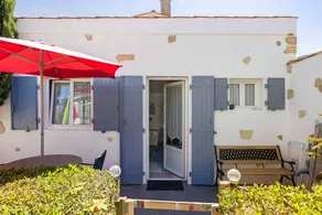 B&B with garden & terrace | Garden view | Pets are welcome - Image 2