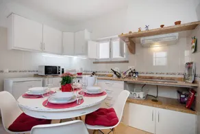 Appartement de vacances avec internet haut débit et jardin - Image 5