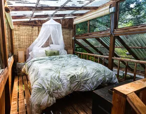 Romantic Cottage for Couples Getaway near Portland | Oregon Rentals - Image 4