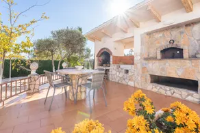 House with garden, terrace & BBQ - Image 2