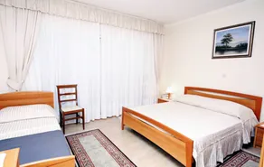 Room with balcony and sea view Supetarska Draga - Donja, Rab (S-5033-d) - Image 2