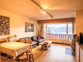 Nice flat with heated pool & sauna | Mountain view | Ski nearby - Image 2