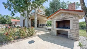 Nice apartment with terrace, garden & BBQ | Sea view | Pets are welcome - Image 3