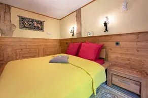 Family-oriented beautiful bed and breakfast with garden, BBQ & fast internet | Garden view | Suitable for remote work | Pet-friendly - Image 4