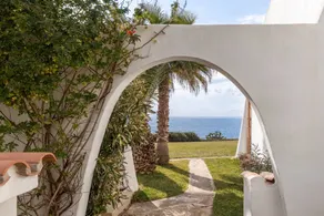 Beautiful house with terrace & garden | Next to the beach | Pet-friendly - Image 3