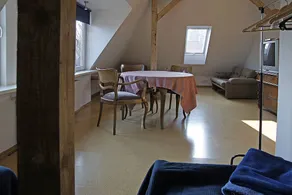 Flat with terrace - Image 2