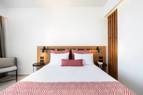 Pleasant private room with terrace, pool & garden | Garden view - Image 2