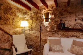 Apartment with terrace - Image 2