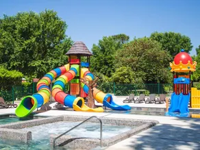 Family-friendly chalet with heated pool & terrace | Pets are welcome - Image 3