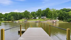 Poolside Paradise by Avantstay Waterfront Home + Pool + Spa Dock + Game Room Near Hiking - Image 2