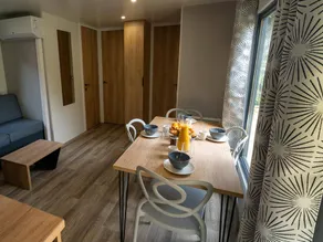 Mobile home with terrace - Image 5