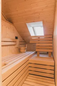 Child-friendly holiday apartment with sauna, BBQ & terrace | Good for workation - Image 5