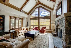 Golden Peak Luxury 4 BR Penthouse - Ski-in/out by RedAwning - Image 2