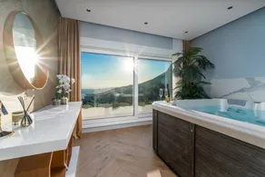 Fully equipped villa with terrace, fast internet & private pool | Mountain view - Image 3