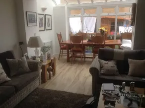 Chambre privée avec barbecue, terrasse et jardin - Image 4