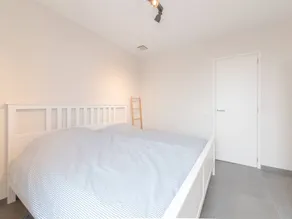 Fully equipped ample flat with terrace - Image 3