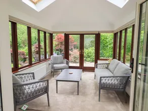 Cottage with garden - Image 4
