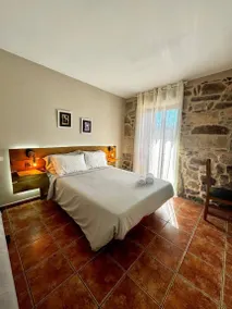 Apartment with garden & terrace | Mountain view - Image 3
