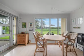 House with terrace, garden & BBQ - Image 4