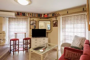 'Trajano Casco Antiguo' Apartment with Wi-Fi and Air Conditioning - Image 3
