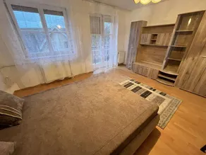 Apartment with garden & jacuzzi | City view - Image 4
