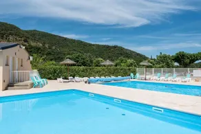 Camping with jacuzzi, garden & terrace - Image 2