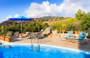 Villa with private pool, garden & BBQ | Mountain view - Image 5