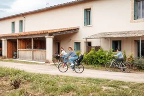 Eco-Friendly Cottage In Frontignan Wine Estate - Image 3