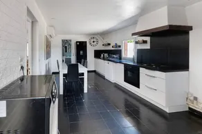 Cottage convivial et familial avec barbecue et jardin | Vue jardin | Adapté au travail à distance - Image 3