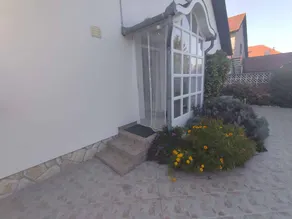 Holiday home with garden, terrace & BBQ - Image 5