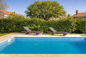 Villa con barbecue, piscina privata e giardino - Image 2