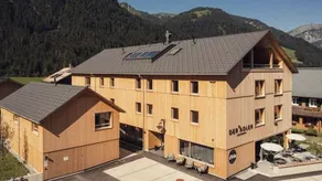 Flat with sauna, heated pool & jacuzzi | Panoramic view | Perfect for remote work - Image 2