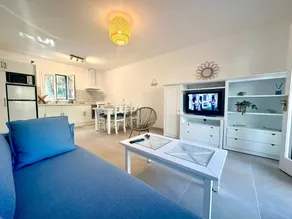 Appartement entièrement équipé avec jardin, piscine et terrasse | Vue montagne | Avec animaux bienvenus - Image 2