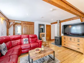 Family-friendly pleasant cottage with terrace & garden | River view | Pet-friendly - Image 3