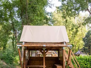 Unique accommodation with terrace & pool - Image 5