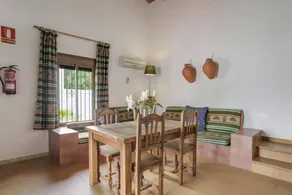 Holiday Home 'Miguelin 3' with Shared Pool, Wi-Fi and Air Conditioning - Image 4
